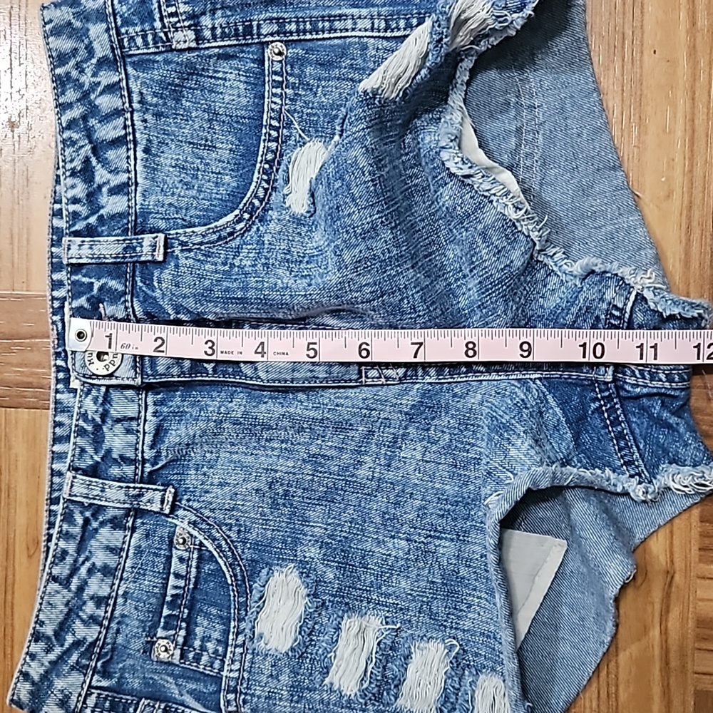 MUDD shorts - Picture 9 of 10